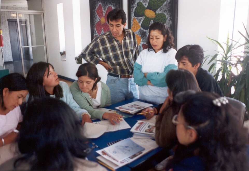 Educación para la salud con niños y niñas en situación de riesgo en Ecuador: Trabajadoras, de la calle, indígenas, de familias migrantes y escolares urbano marginales